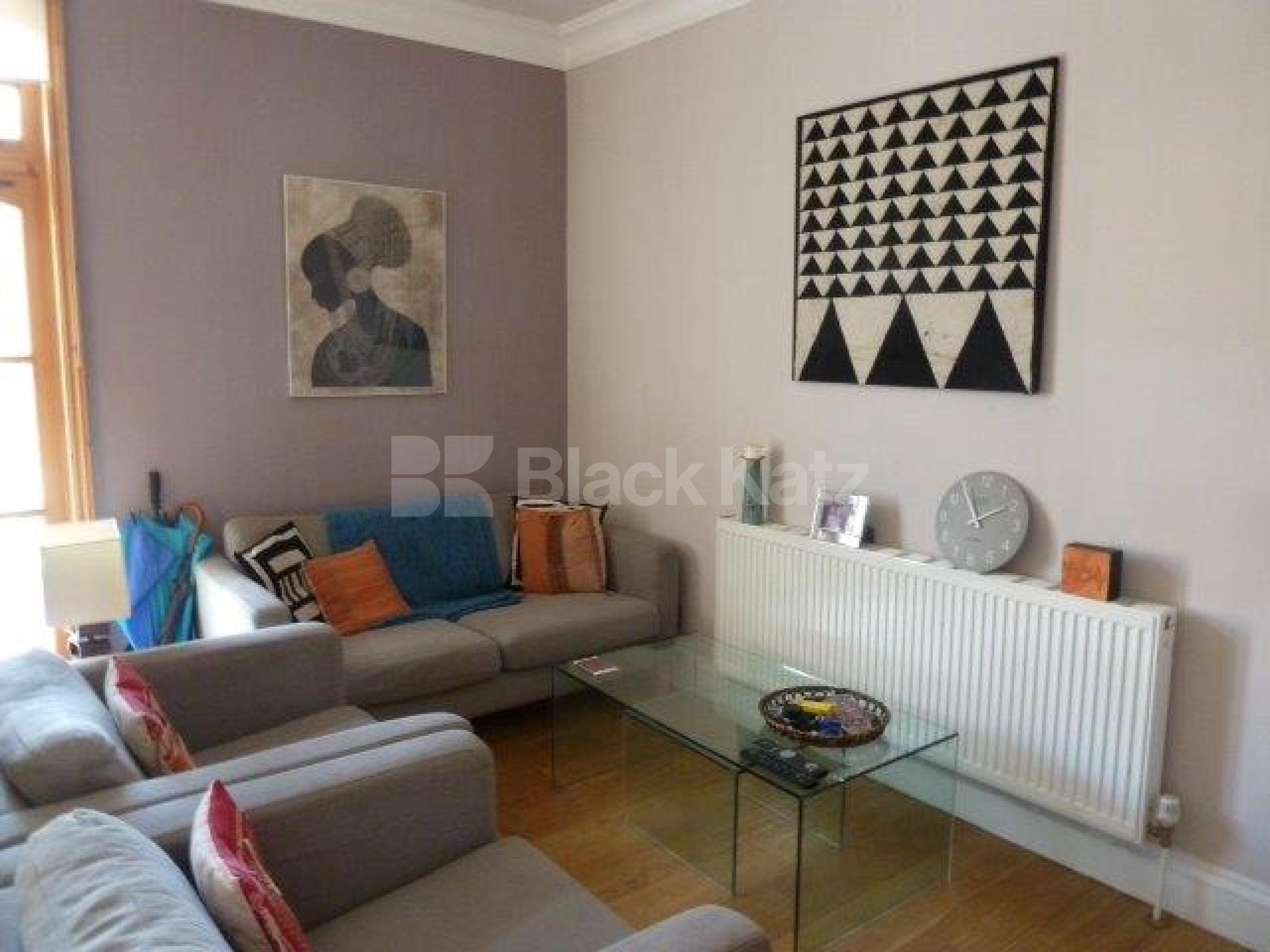 			STUNNING 2 BEDROOM PERIOD CONVERSION, 2 Bedroom, 1 bath, 1 reception Flat			 Stapleton Hall Road, FINSBURY PARK-STROUD GREEN N4